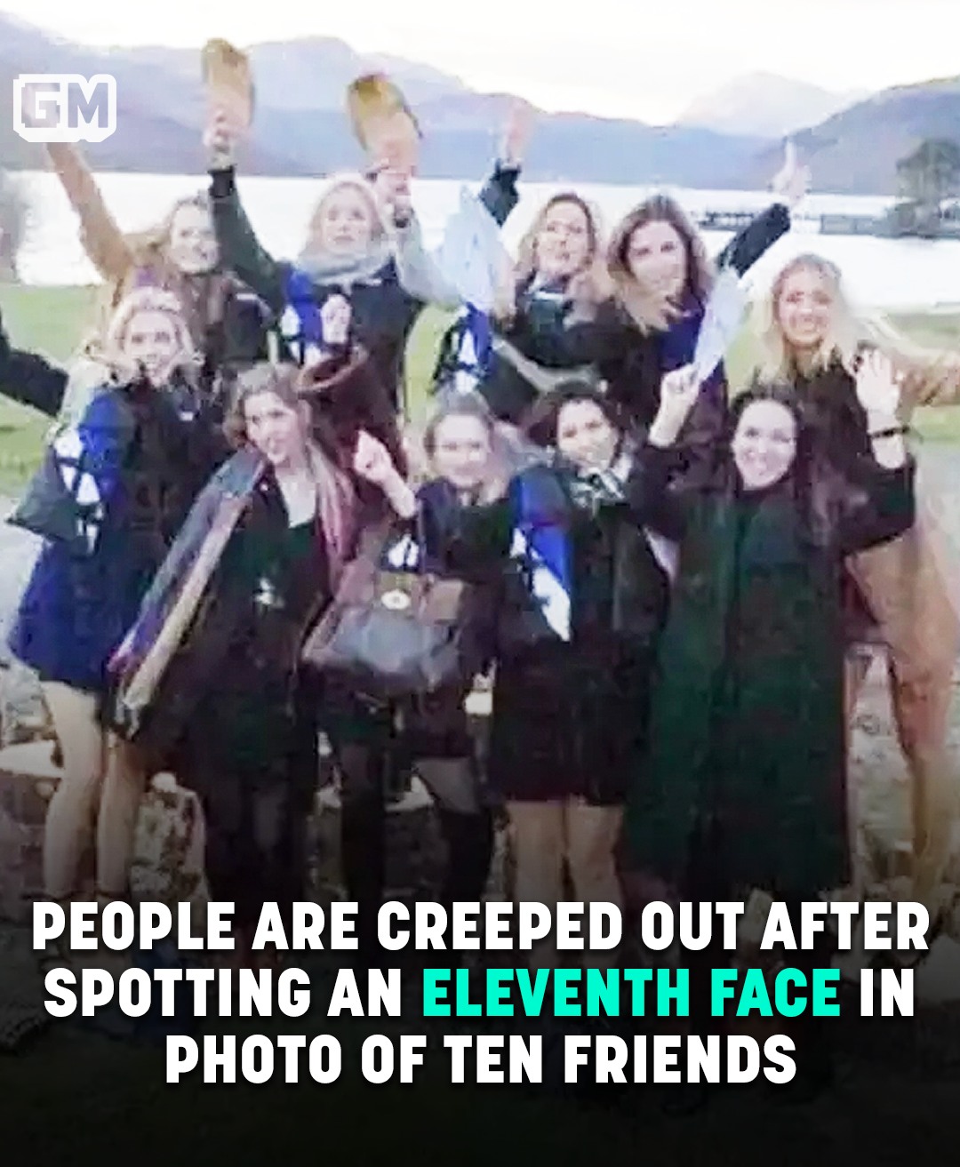 Read more about the article People Are Creeped Out After Spotting An Eleventh Face In Photo Of Ten Friends