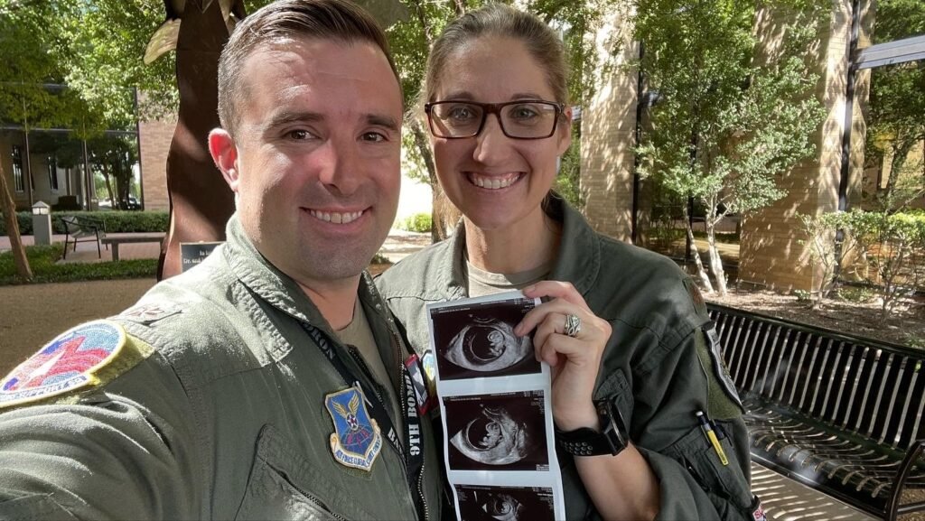 You are currently viewing Women Making History: Air Force Pilot Flies Supersonic Plane While Pregnant