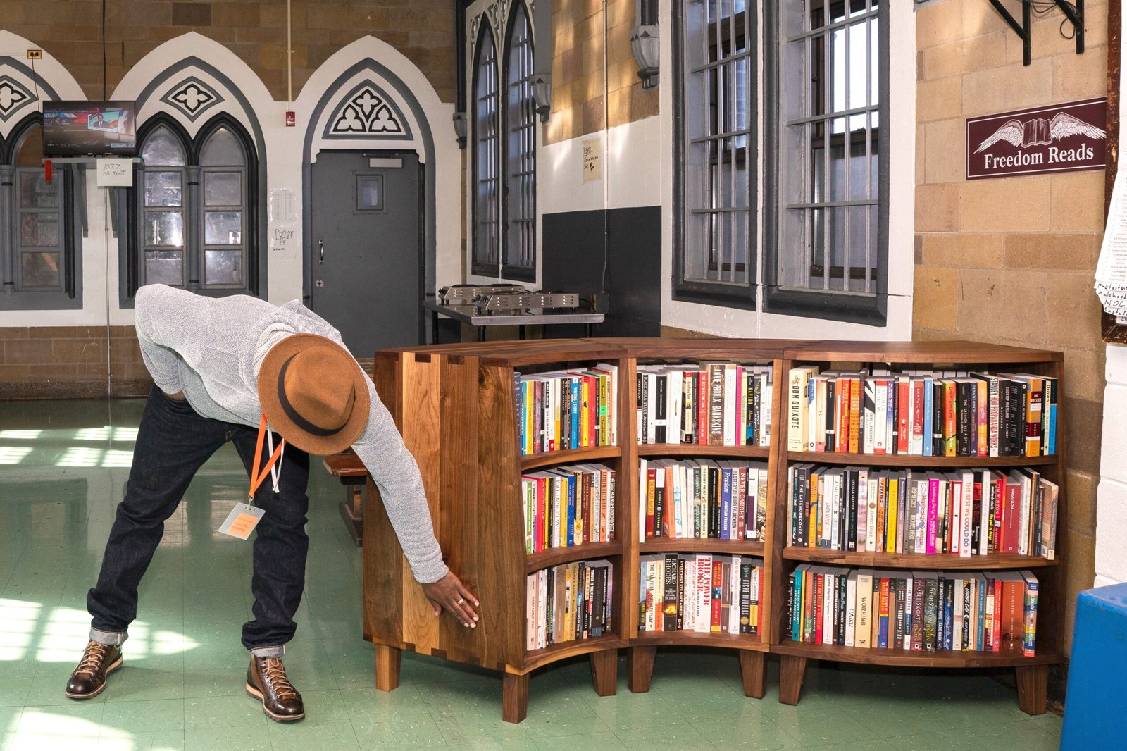 You are currently viewing Incarcerated at 16, This Poet Now Changes Lives Through a Prison Book Program: “Joy Is Our North Star”