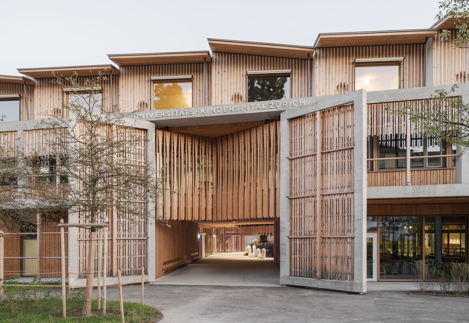 You are currently viewing Pioneering New Children’s Hospital in Zurich Is Designed Like a Miniature Town