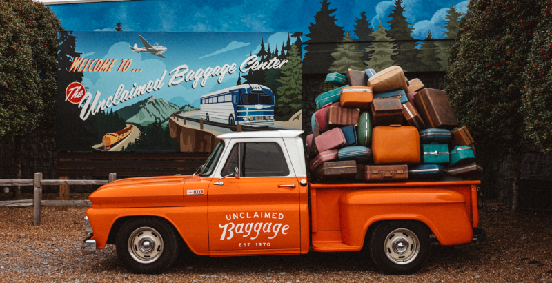 Read more about the article Ever Wonder What Happens to Unclaimed Airline Baggage? It Goes Up for Sale at This Massive Tourist Hotspot in Alabama