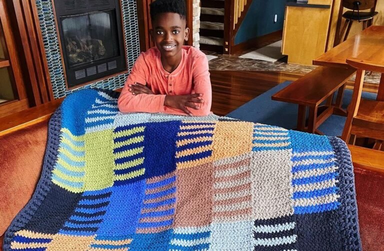 Read more about the article Meet Jonah: The 15-Year-Old Crocheting Prodigy Who Donates His Profits to Ethiopian Kids in Need