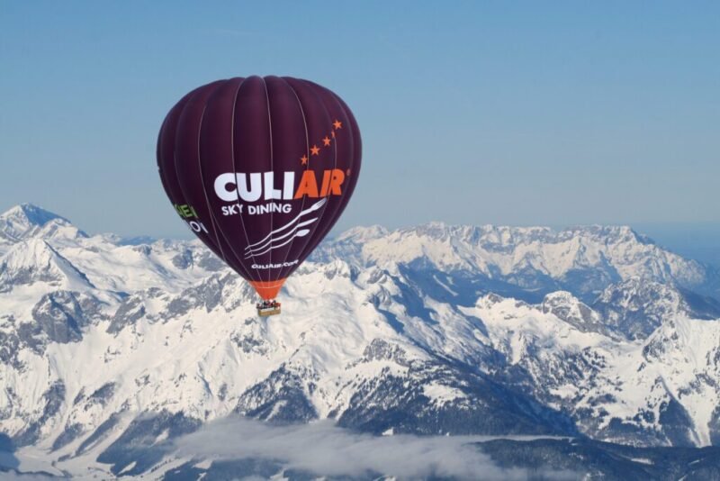 Read more about the article Inside the World’s First Hot Air Balloon Restaurant, Featuring a Three-Course Meal Amid the Clouds