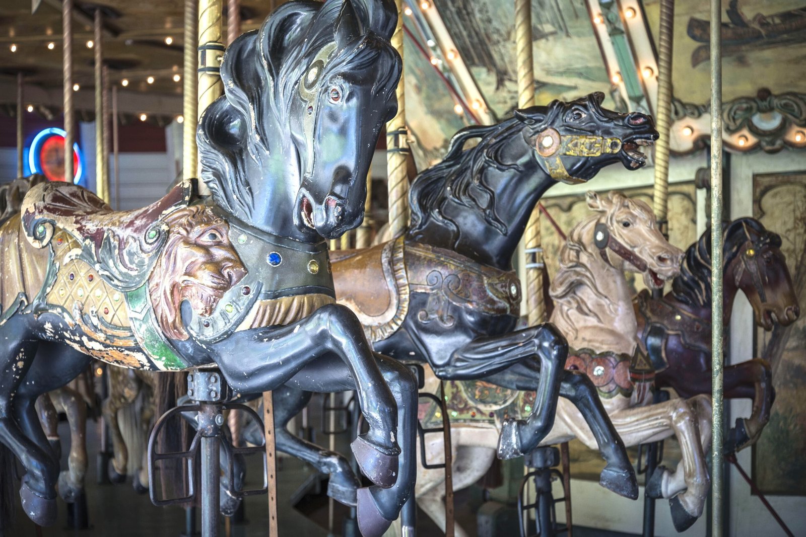 You are currently viewing Historic LA Merry-Go-Round That Inspired Disneyland to Be Restored and Reopened