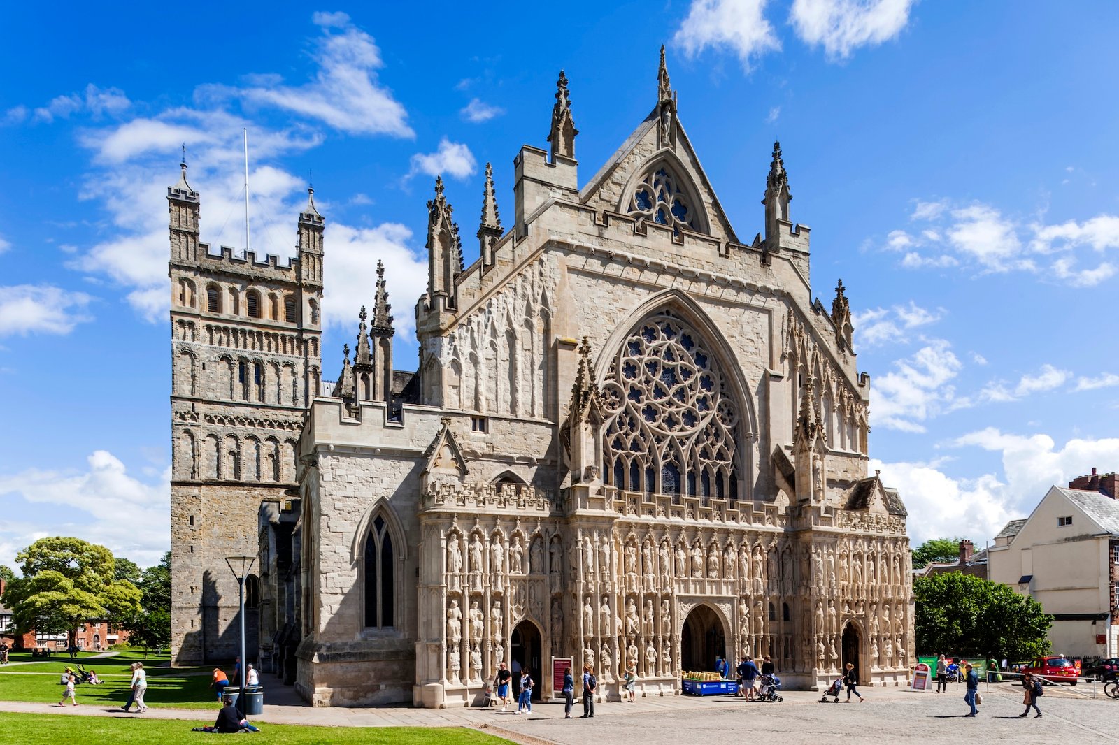 You are currently viewing All About the 400-Year-Old Cat Door at Exeter Cathedral, Where Felines Were Once on Payroll