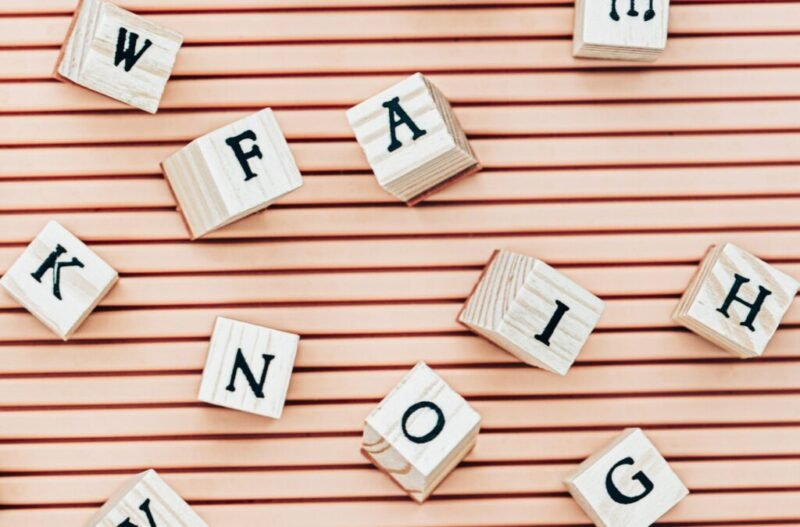 Read more about the article 16 Heartwarming Words and Phrases That Don’t Have an English Equivalent