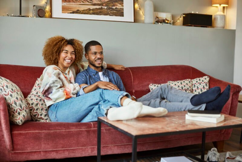 Read more about the article Feel-Good TV Favorites: 12 Streaming Shows That’ll Brighten Your Day