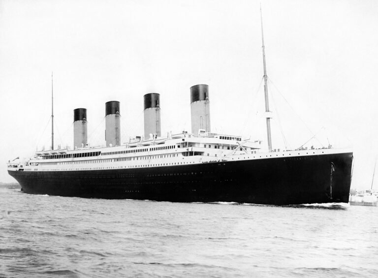 Read more about the article 13 Facts About the Titanic: The Passengers, Ship, and Sunken Stories