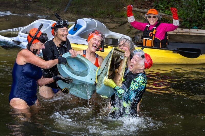 Read more about the article These “Old Ladies” Dive Into Massachusetts Ponds, Come Up Bearing Pounds of Garbage