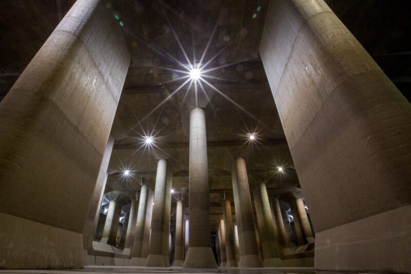 Read more about the article Tokyo’s Underground “Cathedral” Holds 100 Olympic-Size Pools Worth of Water to Protect City From Floods