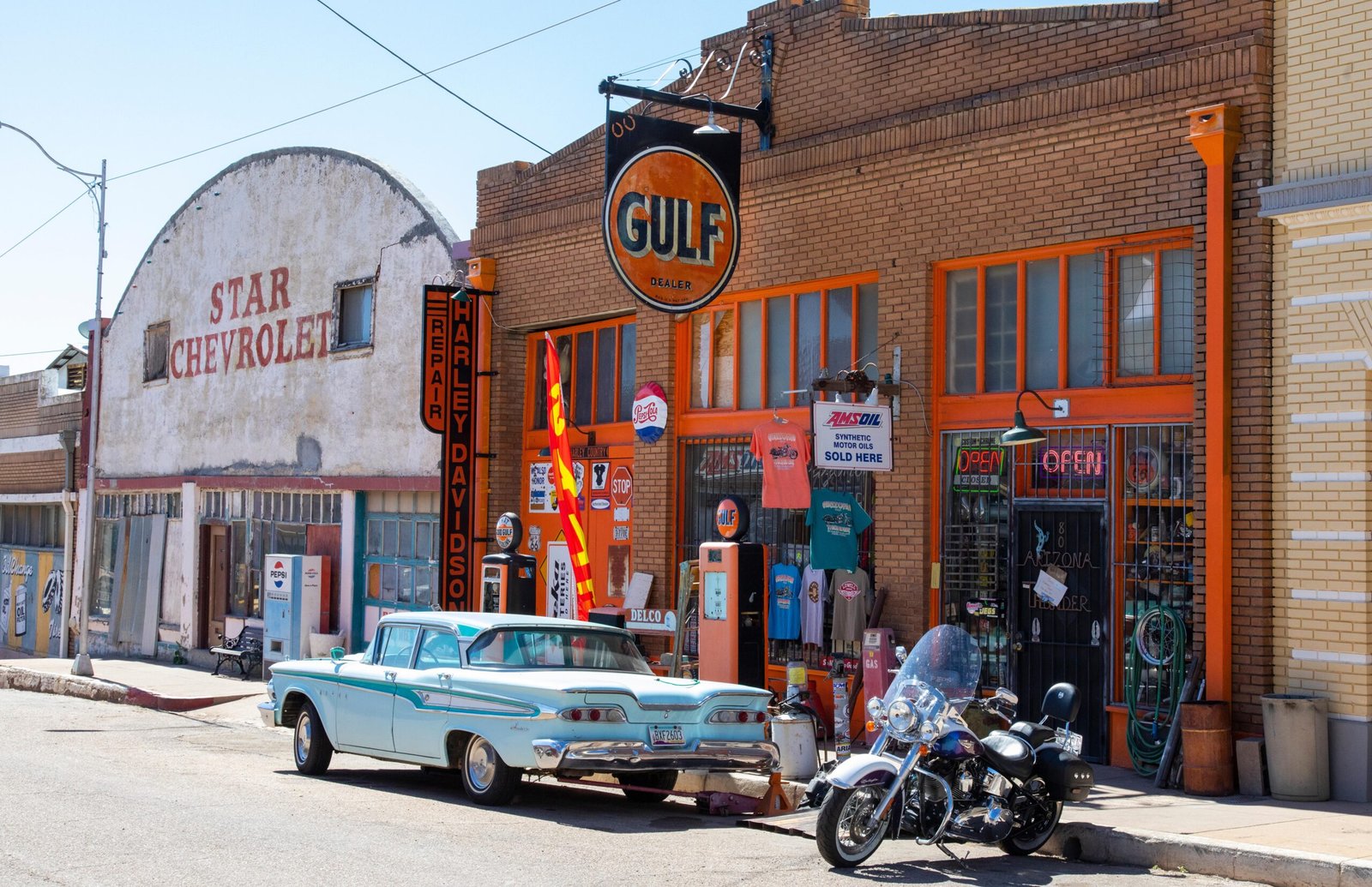 You are currently viewing After This Arizona Town Was Abandoned in the ’50s, It’s Remained an “Open-Air Time Capsule of the Early 20th Century”