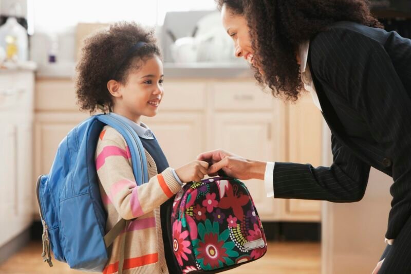 Read more about the article How To Get Your Kids Ready to Go Back to School Without Stress — 5 Tips From an Experienced School Counselor