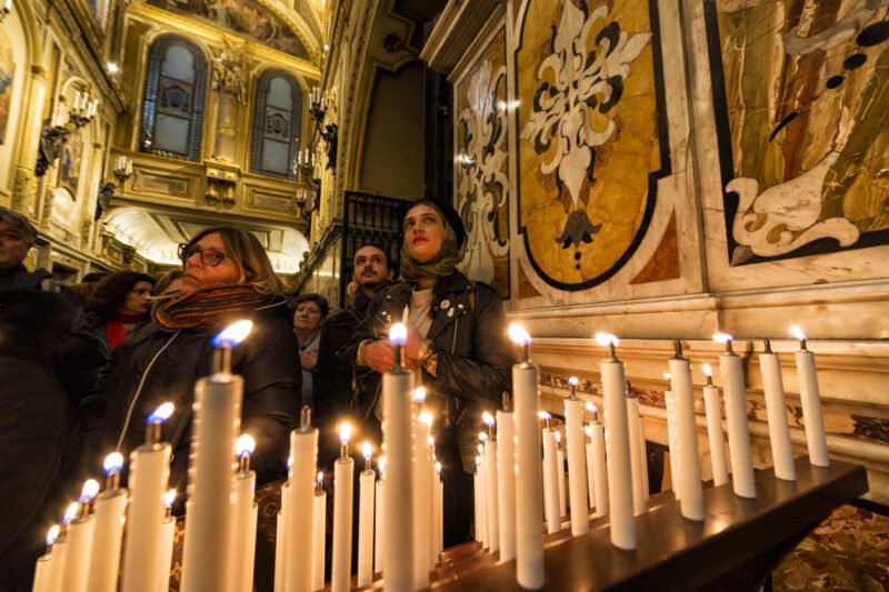 Read more about the article What Is Candlemas? Inside the February “Festival of Lights”