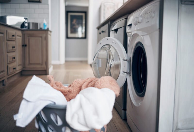 Read more about the article New Fabric Coating Could Help Prevent Microplastics From Shedding in Washing Machines