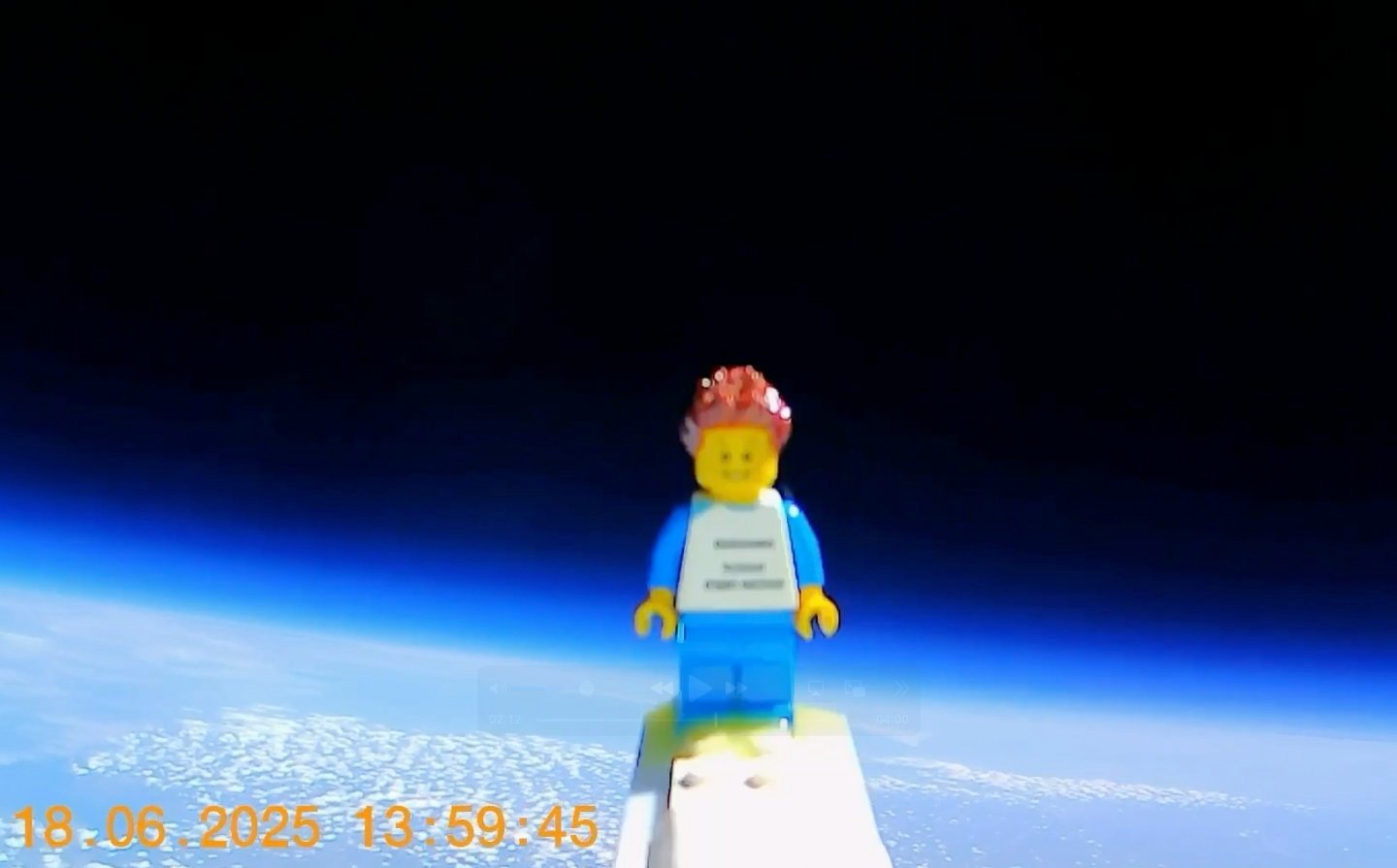 You are currently viewing Elementary School Project Sends a Lego Man Soaring Into Space: “The Children Will Remember It Forever”