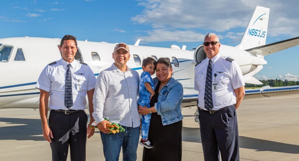 You are currently viewing Aviation Angels: Volunteer Pilots Fly Children Across US for Lifesaving Medical Treatments