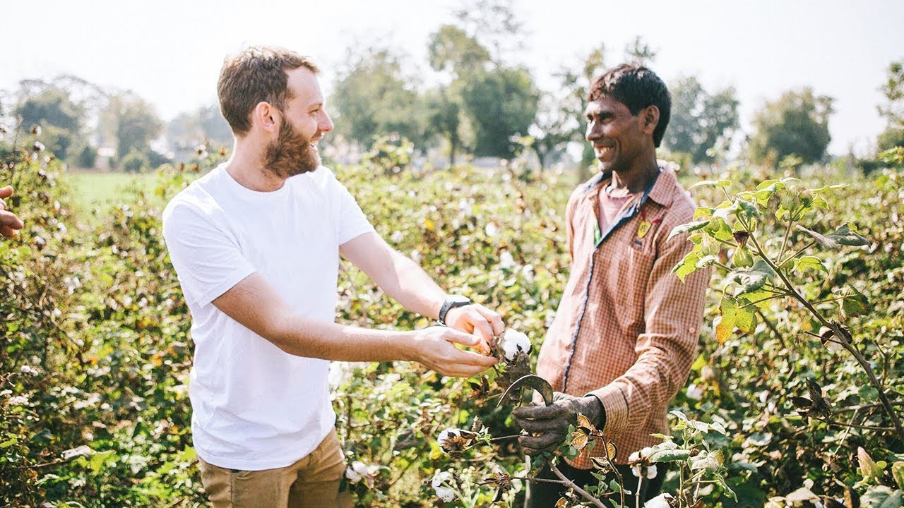 You are currently viewing Circular Fashion: This Company Is Helping the Planet by Recycling Old T-Shirts Into New Ones