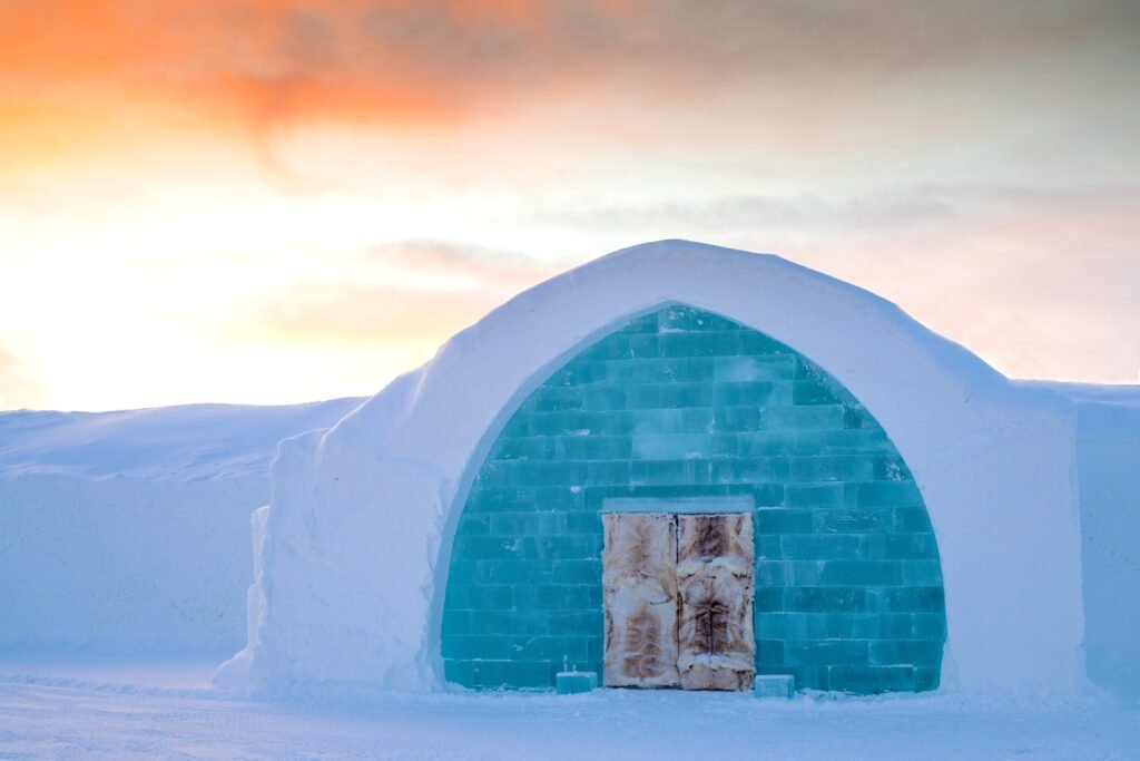 You are currently viewing Inside Sweden’s Awe-Inspiring Ice Hotel That Melts Every Year